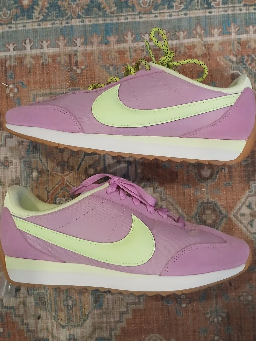 Nike Sneaker